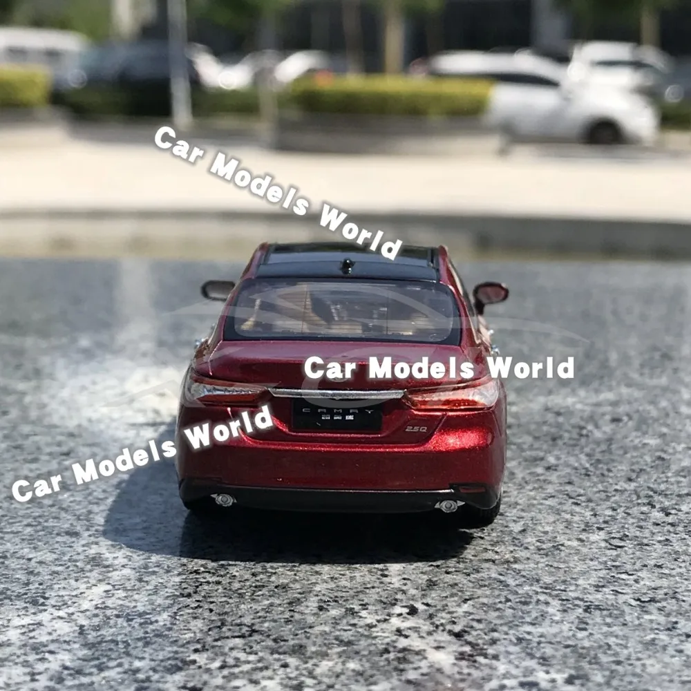 Литая под давлением модель автомобиля для всех новых Camry 2018 1:43 (красный) +