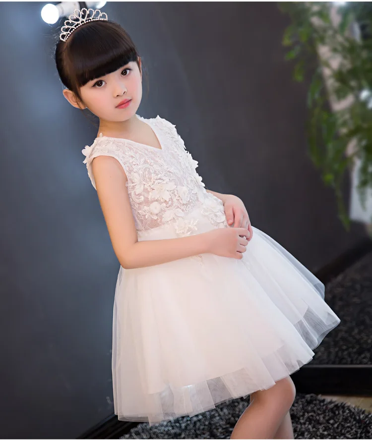 Пышное платье принцессы для девочек длинное белое кружевное бальное с блестящей