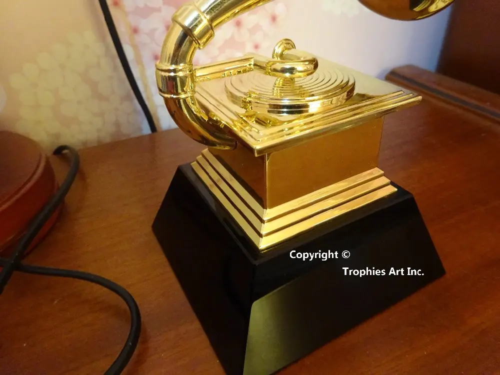 Grammy Award трофейный металлический граммофон мраморная основа от NARAS 1:1 реальный