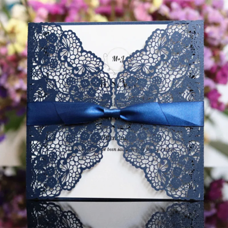 Розовые свадебные пригласительные открытки с обволакивающим мерцающим лазером