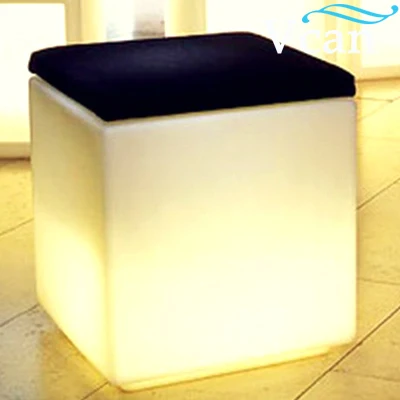 Outdoor with PU Leather Fashion rechargeable use suitable plug color LED Cube chair V V-B005