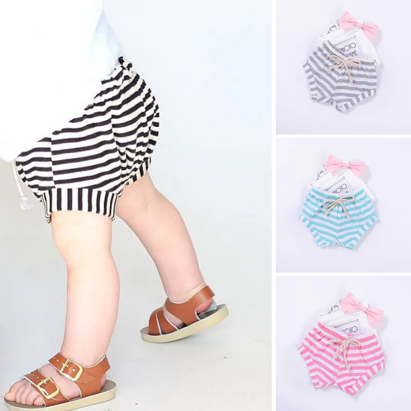 Полосатые шорты для маленьких мальчиков и девочек летние костюмы с Шароварами