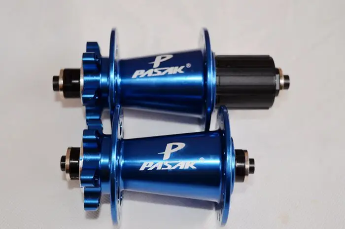 blue front and rear Концентратор для горного велосипеда быстросъемный Дисковый Тормоз MTB Передняя Задняя велосипедная ступица 4 герметичный подшипник 32 отверстия 32h красные черные велосипедные ступицы 9/10QR - Цвет: blue front and rear