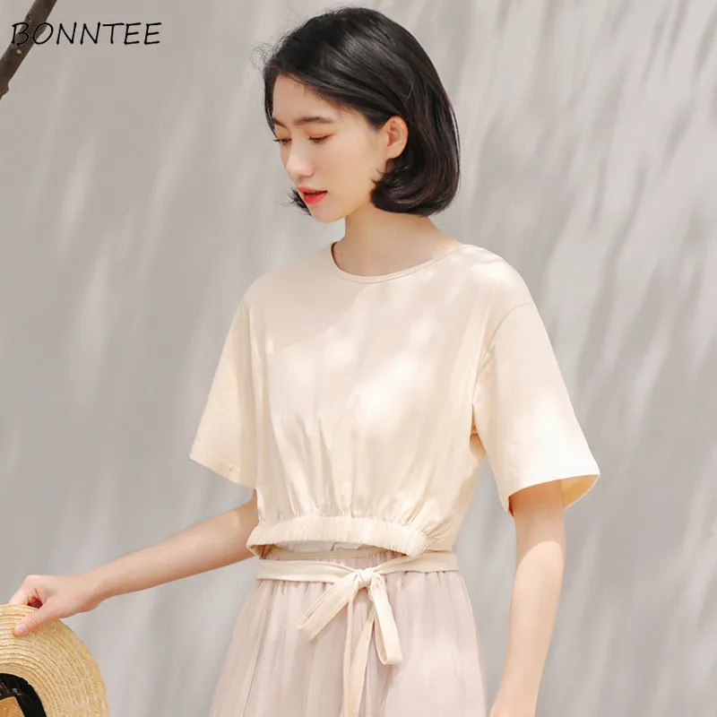 

Футболки женские тонкие эластичные элегантные шикарные Короткие топы Модные женские летние футболки 2020 с круглым вырезом в Корейском стил...