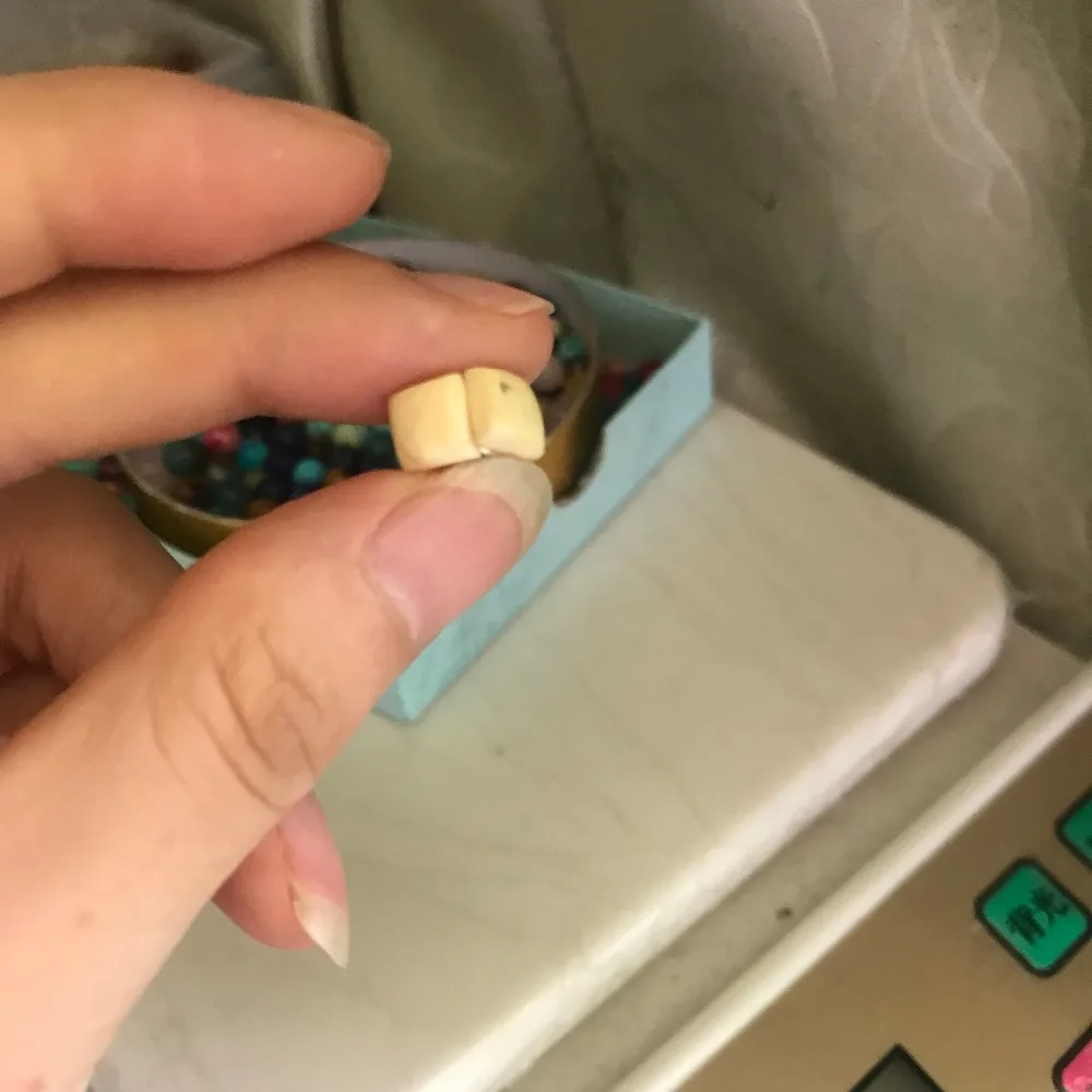 Yoowei Большая распродажа Оптовая Продажа Балтийского мини янтарь серьги девушка