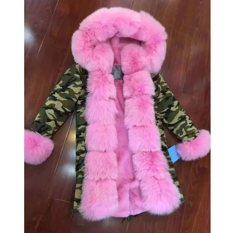 Камуфляжная куртка с капюшоном из розового лисьего меха разным подкладом