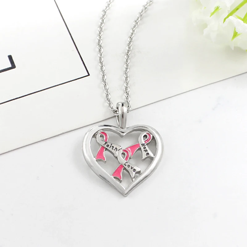 Романтическое ожерелье с розовой лентой в форме сердца гравировкой Слова Вера
