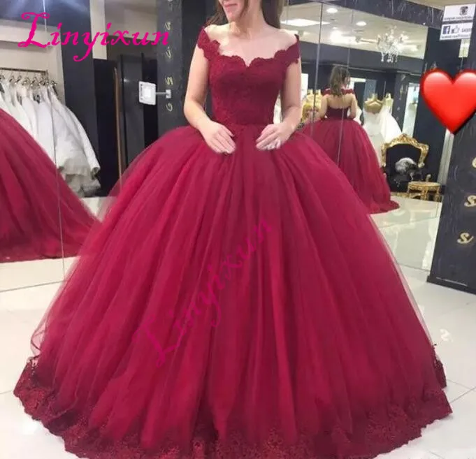 

Vestido De 15 Anos 2018 Burgundy Sweet 16 Dresses V Neck Lace Applique Tulle Ball Gown Quinceanera Dress Custom Prom Gown