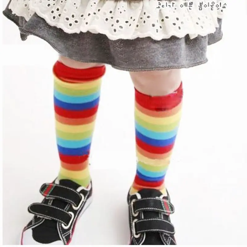 Новый стиль Детские гетры красивые радужные полоски детские наколенники удобные