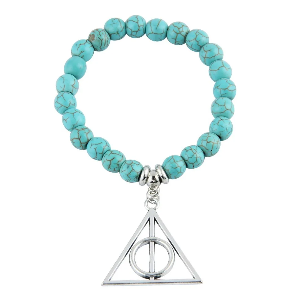 Браслет-цепочка женский с подвеской из натурального камня и синих бусин |