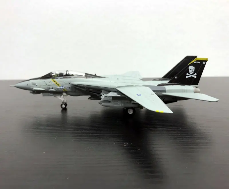 AMER 1/100 масштаб военная модель игрушки США Grumman F-14 Tomcat Fighter VF-84 Jolly Rogers Fighter литой металлический самолет модель игрушки