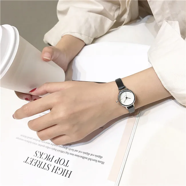 Silver dial black Ретро минимализм женские наручные часы маленькие и изысканные женские кварцевые часы простые ЖЕНСКИЕ НАРЯДНЫЕ часы с кожаным ремешком - Цвет: Silver dial black
