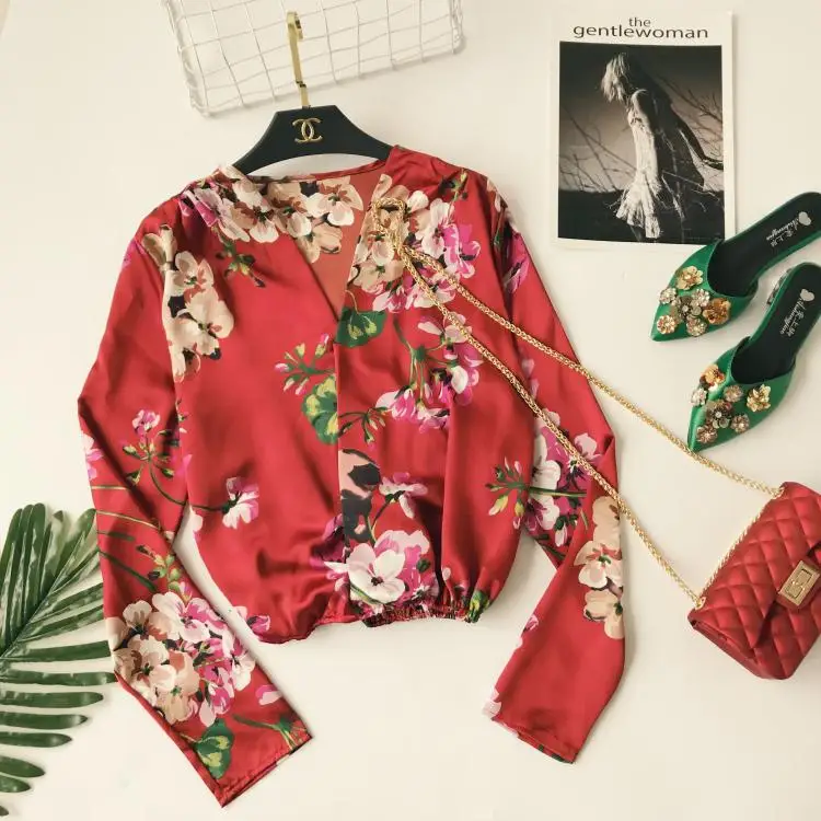 Женская блузка с цветочным принтом длинным рукавом и треугольным вырезом 2018|women