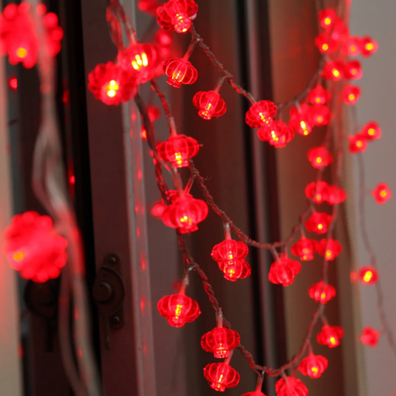 Behogar 5 м в переменного тока 50 LED Батарея работает Фонари Строки на китайский новый