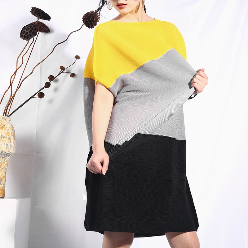 LANMREM 2019 Европейская станция плиссированная одежда Женская мода контрастных