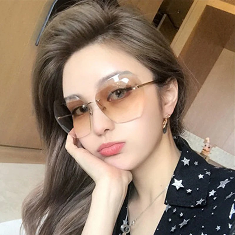 

2020 New LVVKEE Hot fashion brand GM Gradient lens blue pink rimless Retro women sunglasses Driving Travel Female Pretty UV400