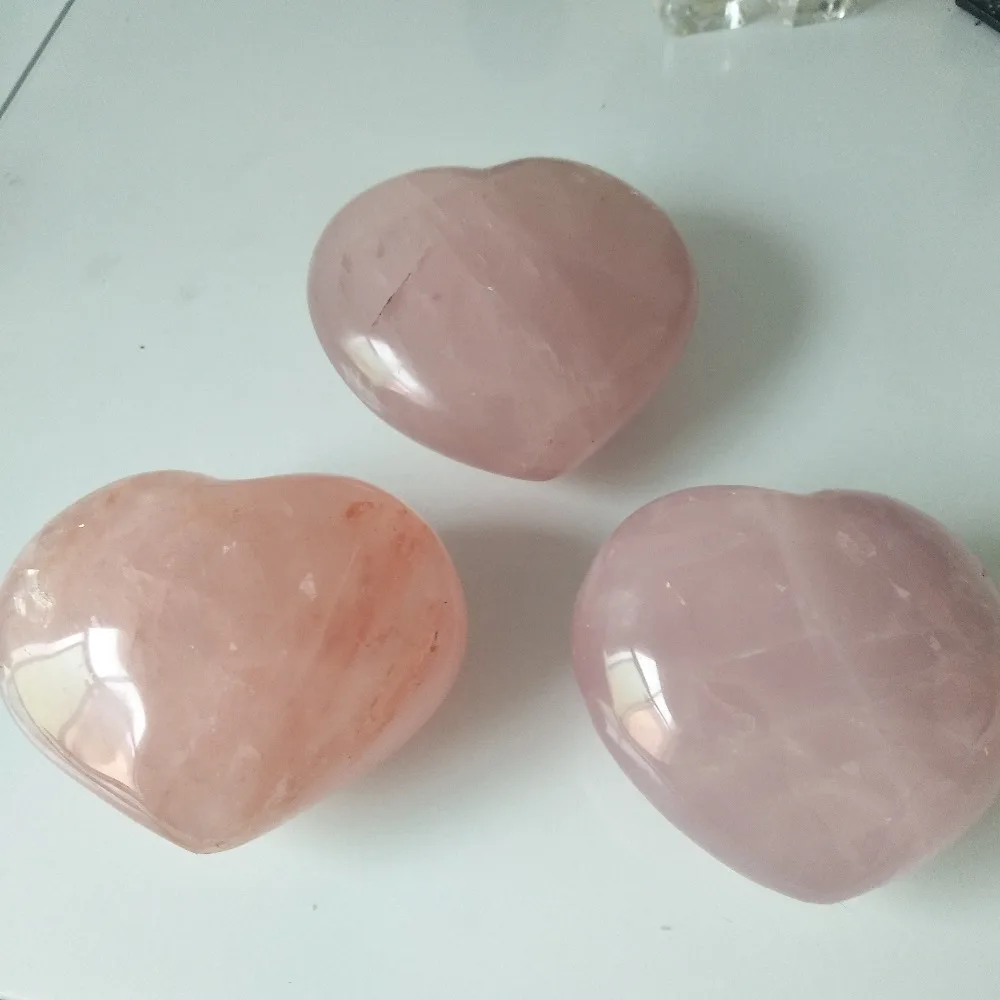 

A 120-170g Natural rose quartz crystal heart healing crystal household ornament