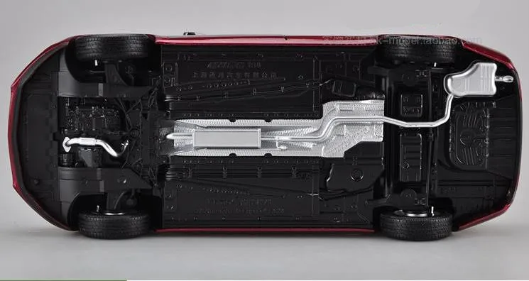 Расширенная коллекция моделей 1: 18 игрушечных автомобилей из сплава, высокая имитация Chevrolet Cruze, литая металлическая модель автомобиля