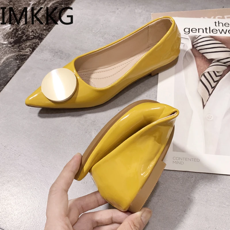 Новая модная женская свадебная обувь на лето и осень блестящая плоской подошве