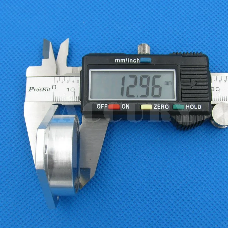 Треугольный металлический измеритель уровня воды размер 48*35*13 мм Универсальный