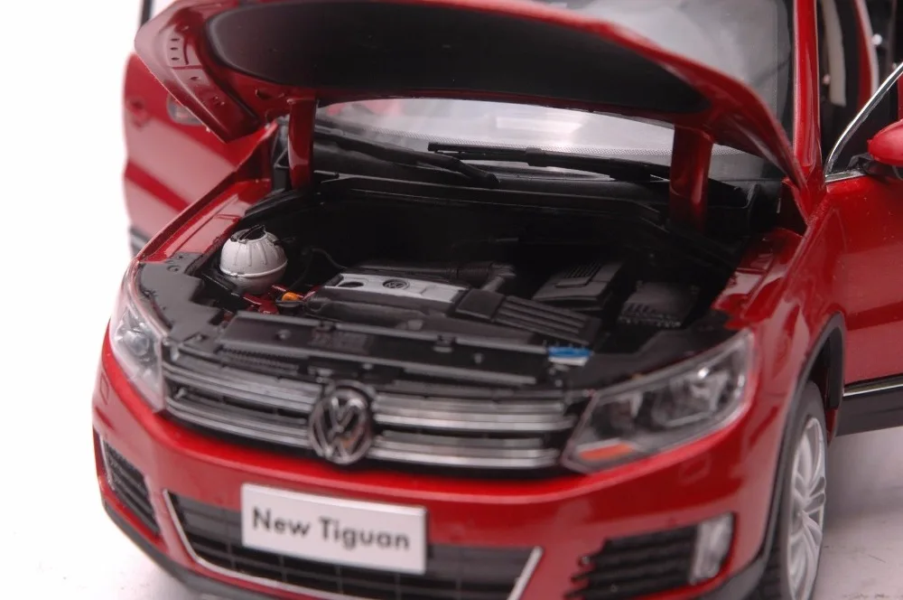 1:18 литая модель для Volkswagen VW Tiguan 2013 Красный внедорожник игрушечный автомобиль миниатюрная Коллекция подарков