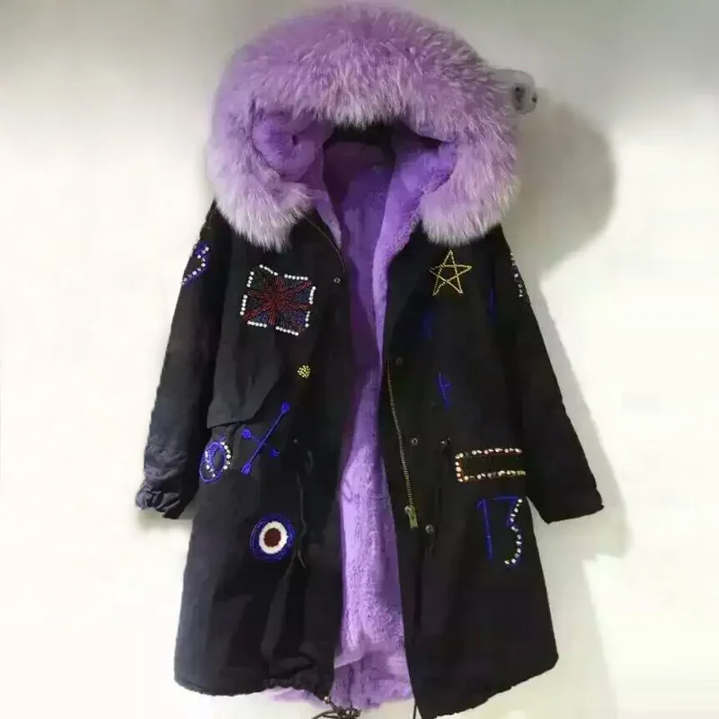 

Модное зимнее пальто из искусственного меха с бусинами в английском стиле, длинное пальто с капюшоном из меха енота, 5 цветов, бесплатная дос...