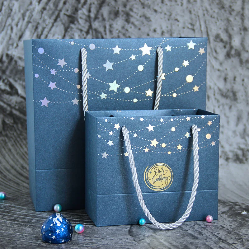 10pcs navy blue starry paper gift bags with handle luxury handbags gift packing paper treat gift package bag guest takeaway box