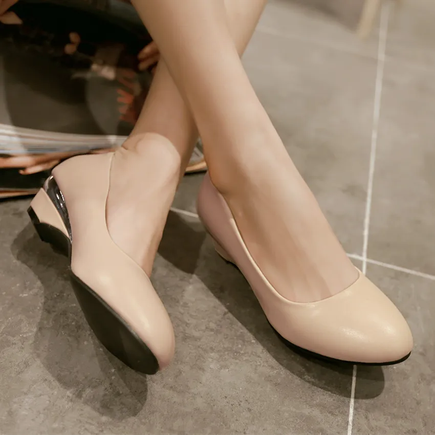 Повседневные женские туфли-лодочки ботинки на танкетке каблуке средней высоты