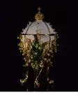 WHITE Qifu роскошный ручной работы Металл qifu faberge яйцо жемчужная инкрустация эмаль домашний декор - Цвет: WHITE