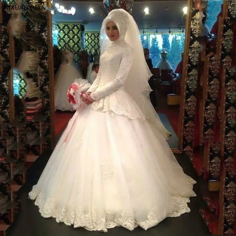 

Long Sleeve Muslim Wedding Dress with Hijab Long Sleeves Elegant High Neck Lace Applique Arabic Ball Gown Bridal Gowns