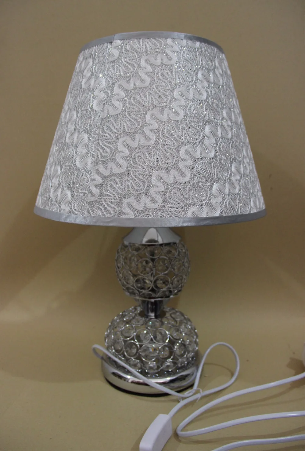 Настольная лампа с кристаллами в современном европейском стиле романтичная