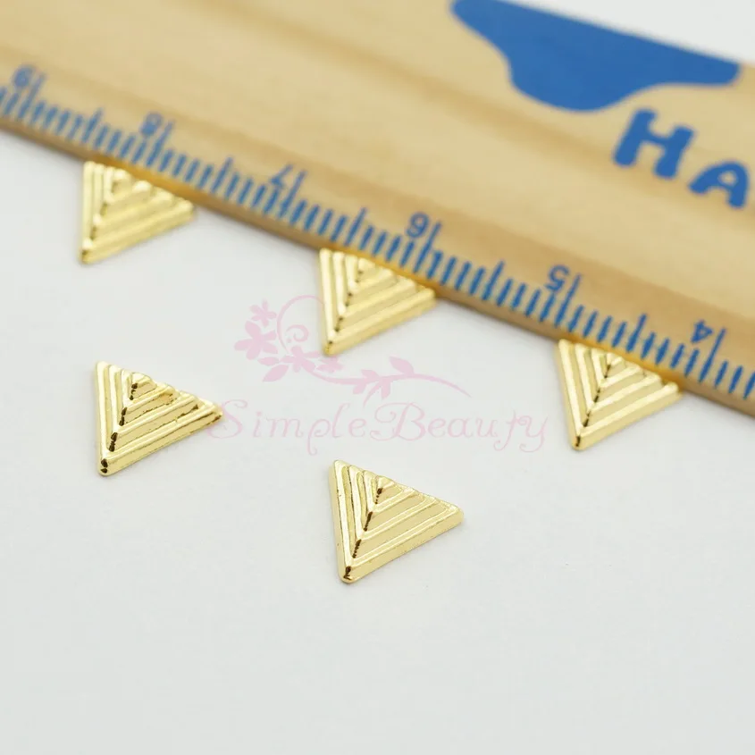 100 шт./лот Пирамида дизайн позолоченный металлический сплав Подвески Ювелирных