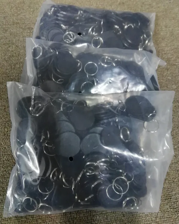 black DWE CC RF 100 шт. в партии abs пассивный rfid id 125 кГц записываемый брелок для ключей 5200 чип перезаписываемый брелок - Цвет: black