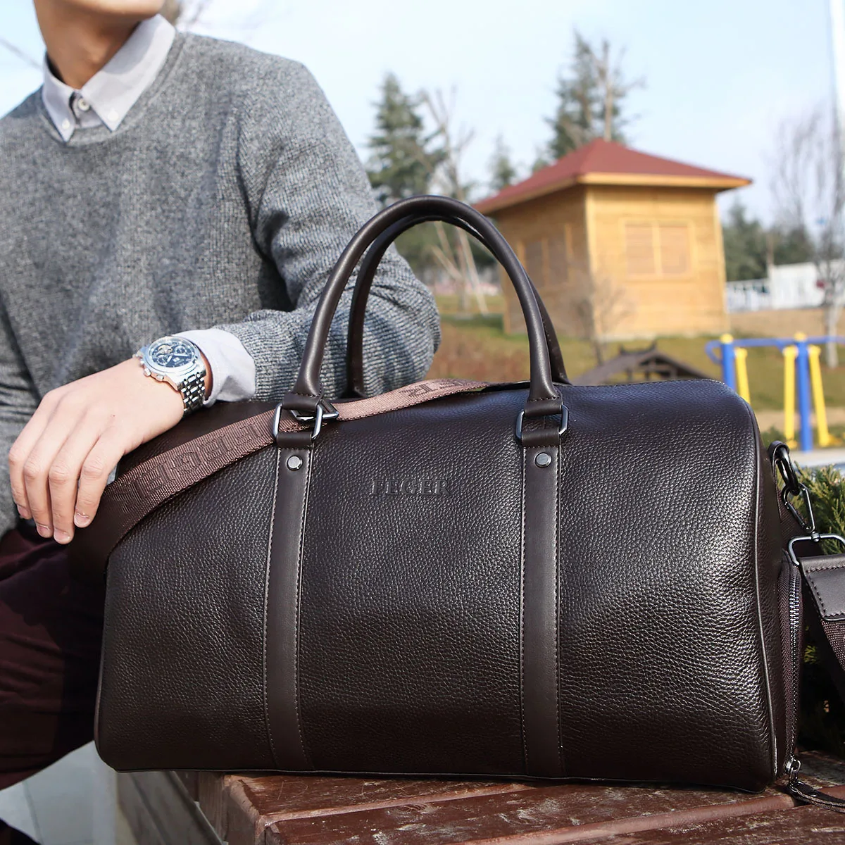 Fashion Extra Large Weekend Duffel Bag Large Genuine Leather Business Men's Travel Bag Popular Design Duffle