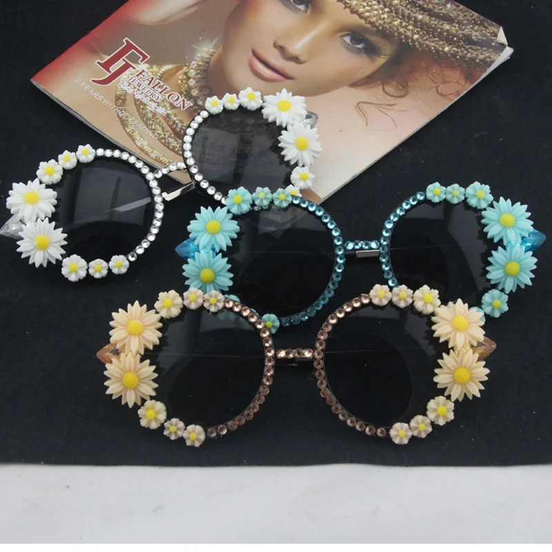 Новые солнцезащитные очки в стиле барокко Стразы с кристаллами для женщин и