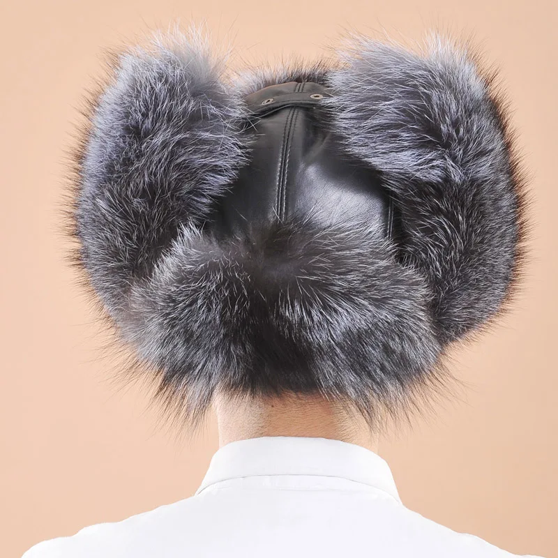 Мужская шапка бомбер из натуральной кожи с лисьим мехом теплая зимняя ушками