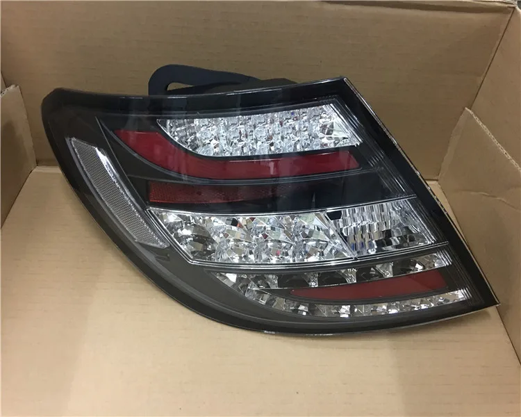 AKD автомобильный Стайлинг для W204 задние фонари 2007-2011 C180 C200 C220 C300 светодиодный задний фонарь DRL сигнал поворота тормоза заднего хода авто аксессуары