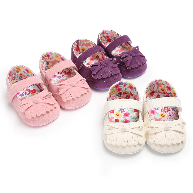 Мягкая хлопковая обувь для новорожденных детская с кисточками нескользящая