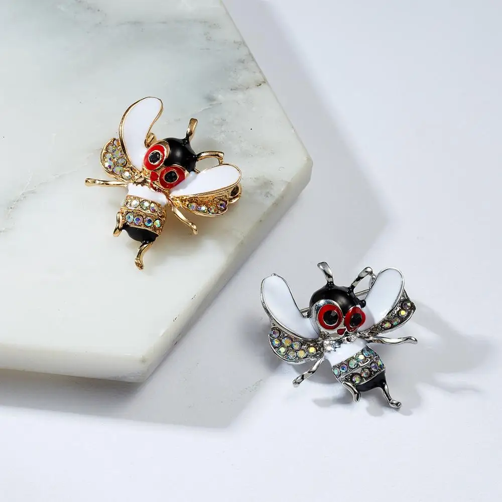 

Rinhoo Fashion Cartoon Rhinestone Brooches Women Children Bee Elephant Penguin Lobster Butterfly Animal Small Pins Jewelry Gift