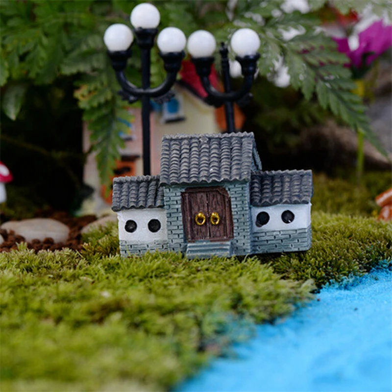 

1pcs Ancient House Archway Micro Landscape Mini Old City Gate Resin DIY Decor Ornaments Crafts Home Decoration