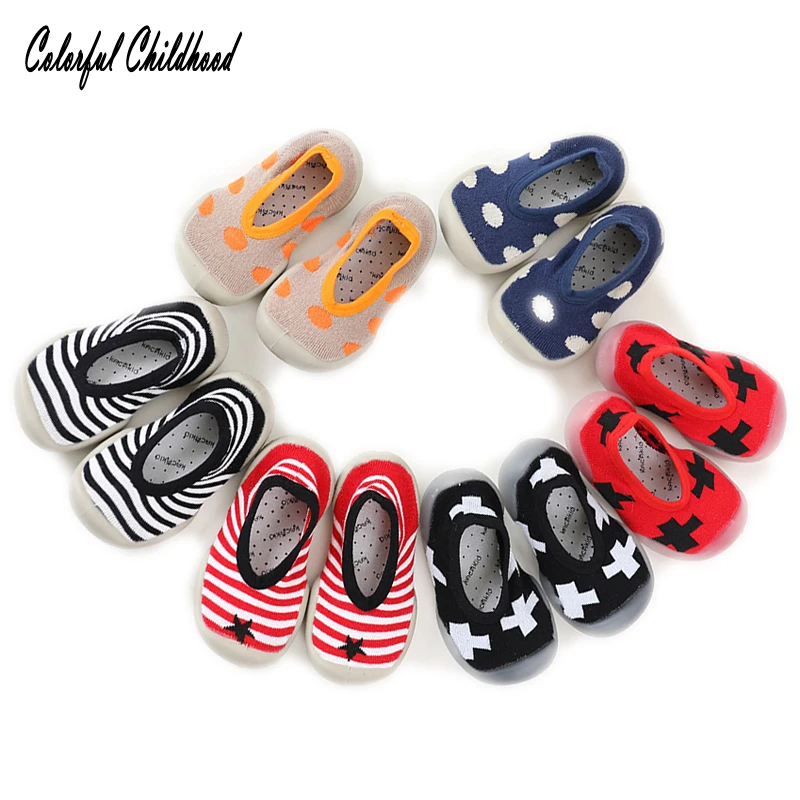 

Нескользящая обувь на мягкой подошве для маленьких девочек, домашняя обувь для малышей, Уличная обувь для новорожденных с резиновой подошвой, носки