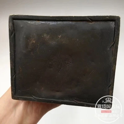 

Selling pure bronze Buddha crafts and ornaments