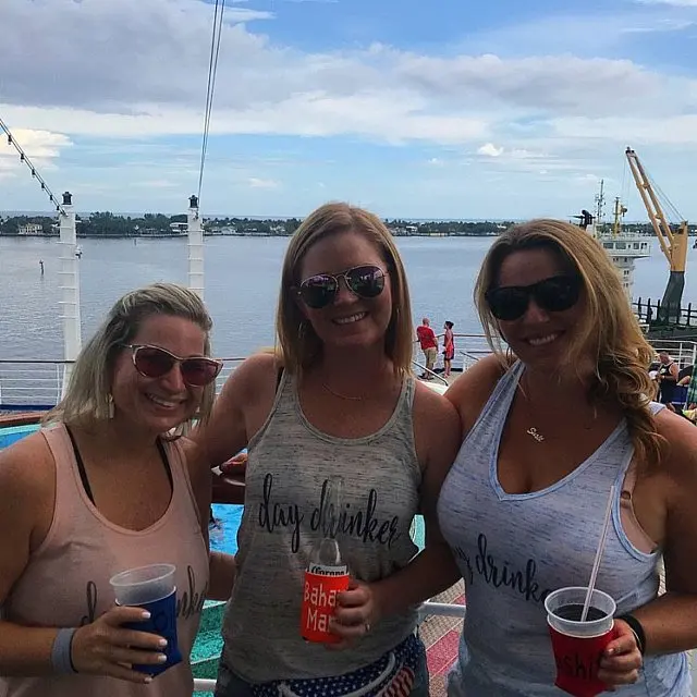 Персонализируйте любой ролевой Свадебный охладитель напитков подарки подружки