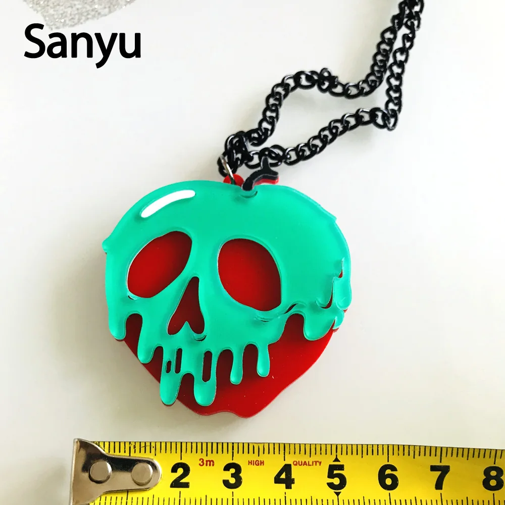 Halloween Creative Skull Acrylic Pendant Necklace Rotten Apple Cool Punk Fashion Acrylic Necklace Unisex Exaggerated Necklace
