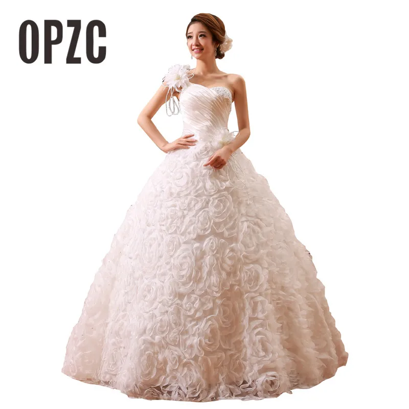 Женское платье принцессы дизайнерское свадебное на одно плечо с рукавами в