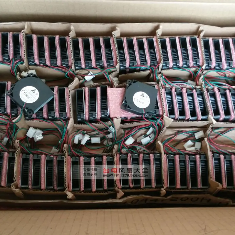 Delta Electronics BFB04512HHA 9A23 DC 12V 0.26A 45x45x10 мм 3 сервера провода Охлаждающий