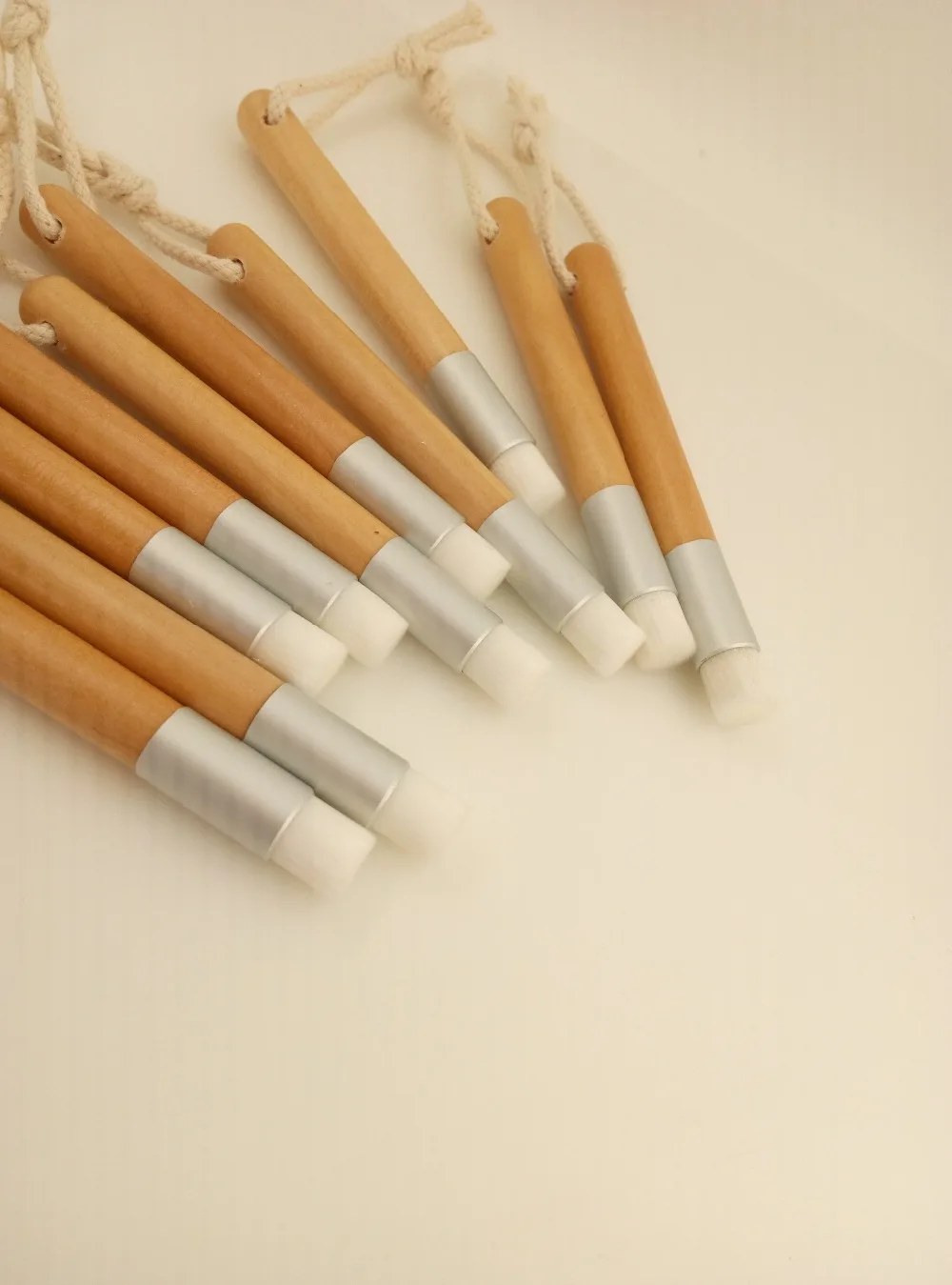 Бесплатная доставка высокое качество мягкая щетка для мытья носа с коротким