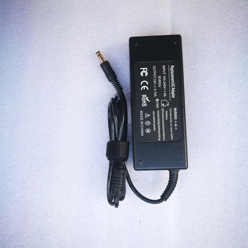 Адаптер переменного тока 19V 4.74A 90W зарядное устройство для ноутбука Samsung R520 R522 R530