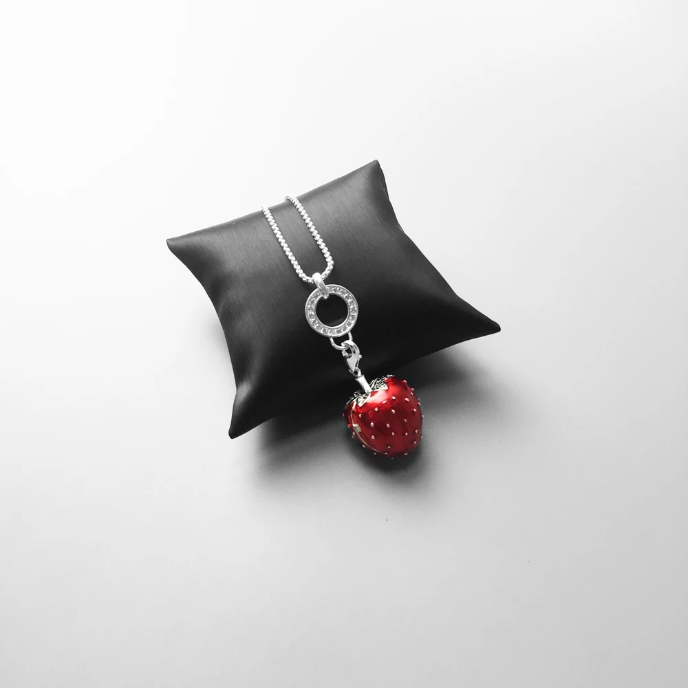 

Pendant Strawberry Red 925 Sterling Silver For Women Romantic Gift Europe Style Soul Factory Jewelry Pendant Fit Necklace
