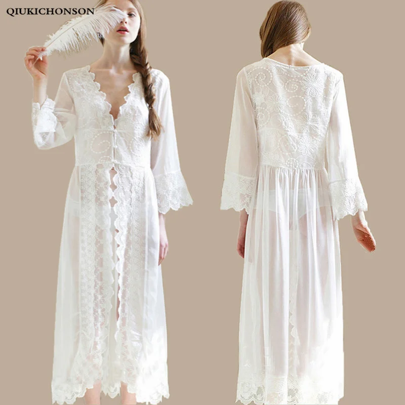 Белая прозрачная ночная рубашка с вышивкой для подружек невесты платье